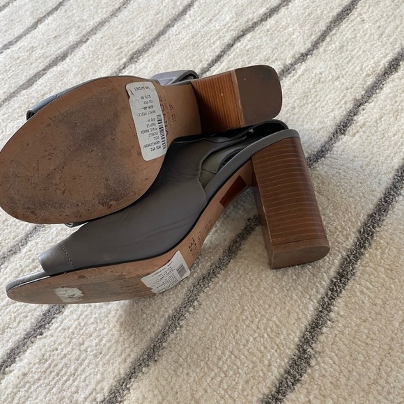 - Vince open toe heels - Picture 2 of 4